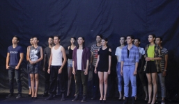 Top 14 Vietnams Next Top Model gặp thử thách trước sàn diễn xoắn ốc